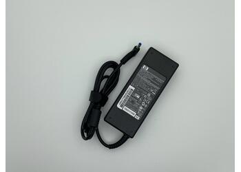 Блок живлення для ноутбука HP 90W 19.5V 4.62A 4.5 x 3.0mm 710414-001 Orig